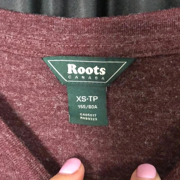 Maroon Roots Canada Long Sleeve XS‎ - Picture 3 of 5